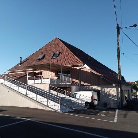 Grand Appartement Prive Neuf Avec Loggia Orchamps-Vennes Buitenkant foto