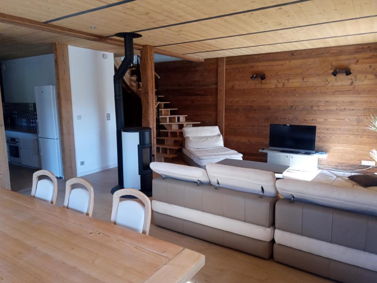 Grand Et Bel Appartement Au Coeur Du Haut-Doubs Orchamps-Vennes Buitenkant foto